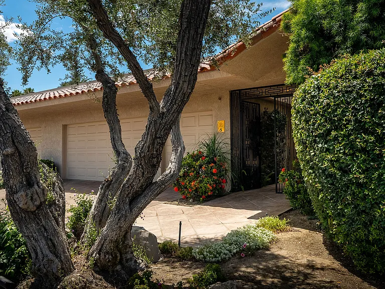 5 Stanford Dr — Photo 82