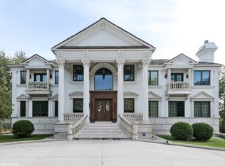 1877 Orchard Rd, Wheaton, IL