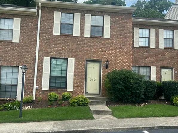 242 Thistle Ln, Hermitage, TN 37076
