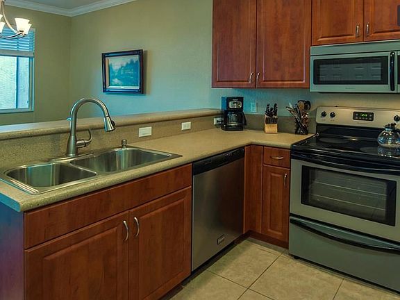 4th image of 2520 Stockbridge Sq SW