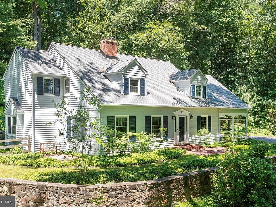 1st image of 3 Little Brook Dr
