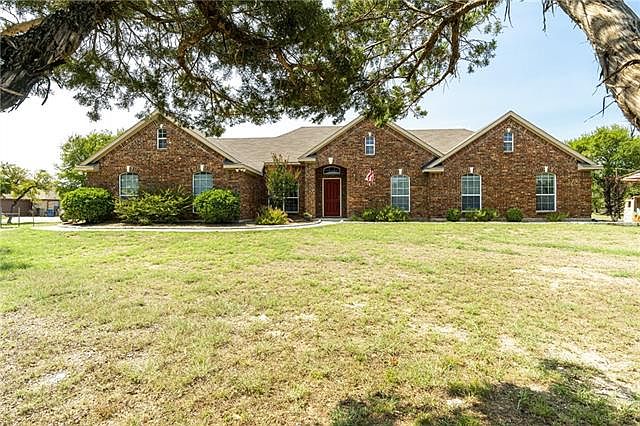 1st image of 380 Miramar Cir