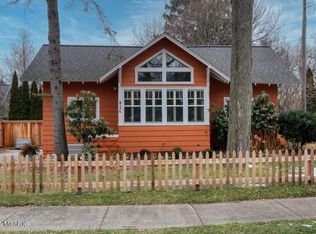 816 Allegan St, Saugatuck, MI 49453