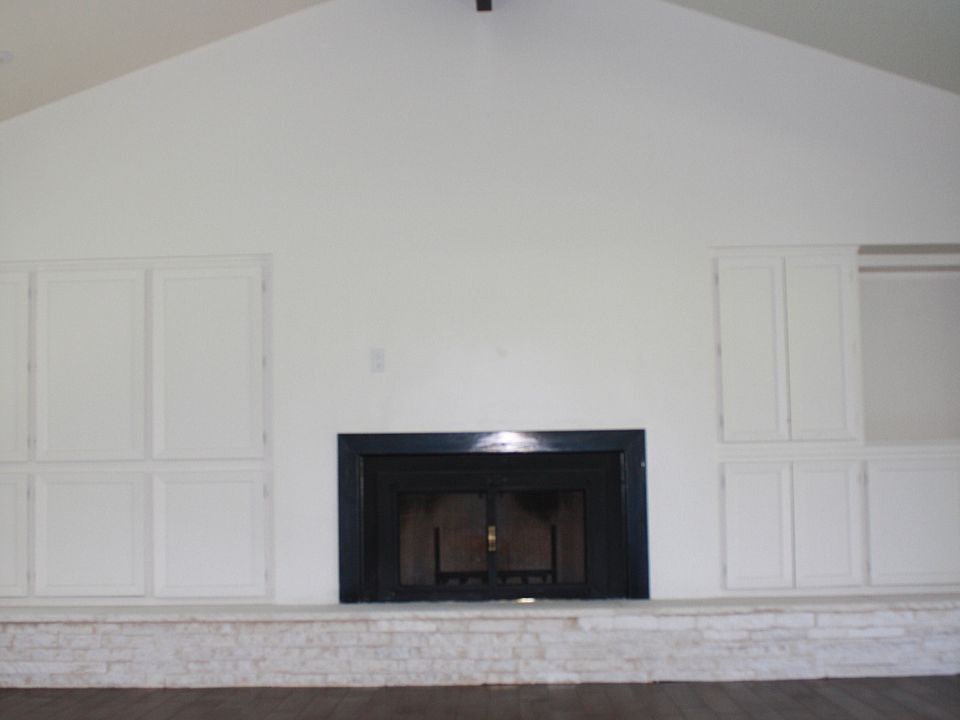 2nd image of 611 Sunfish St