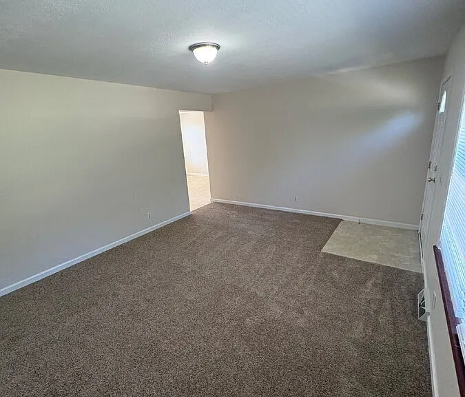 7066 Hat Creek Ln — Photo 3