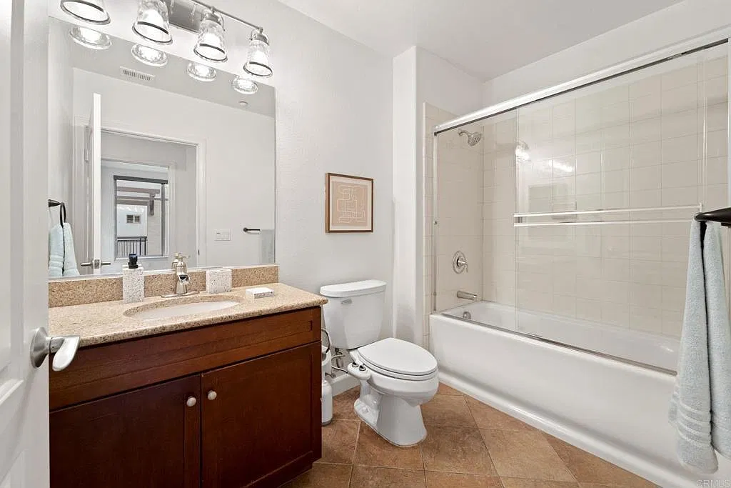1019 Costa Pacifica Way — Photo 3