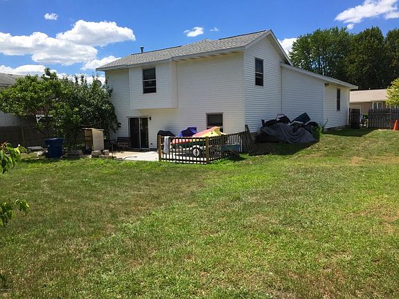 3rd image of 3002 Boone Ave SW