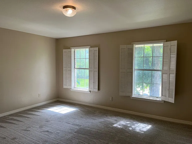 500 S Dresden Ct — Photo 17