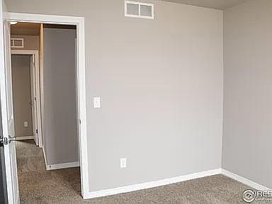3rd image of 4992 Priors Dr