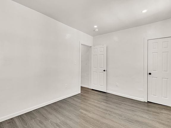 3rd image of 810 Otis Pl NW APT 3