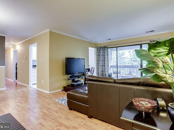 3rd image of 547 Florida Ave APT 178