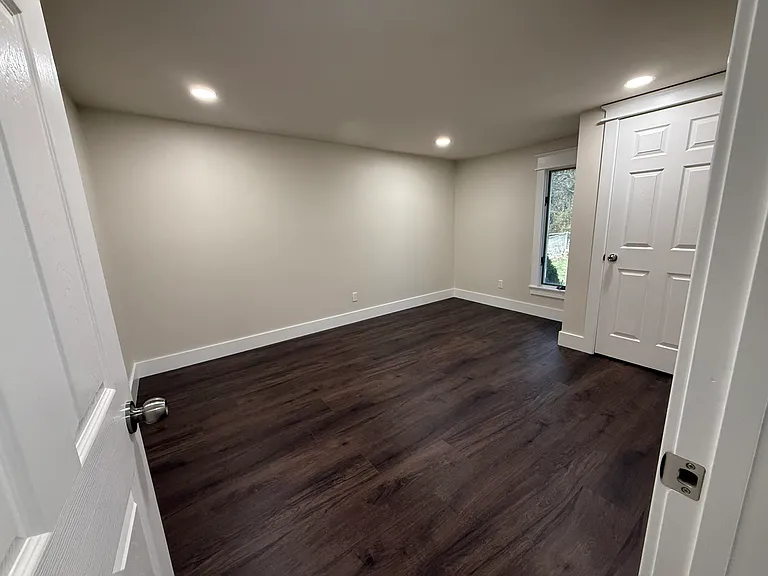 705 Saint Paul Ln — Photo 20