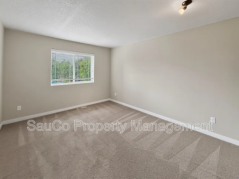 20269 SW Gracie St — Photo 25