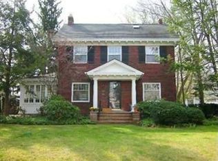 18119 Clifton Rd, Lakewood, OH