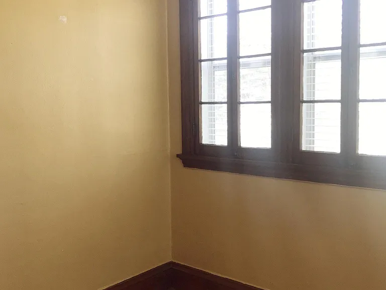 526 Reeves Dr — Photo 12