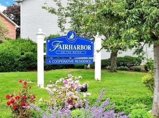 239 Fairharbor Dr #239, Patchogue, NY 11772