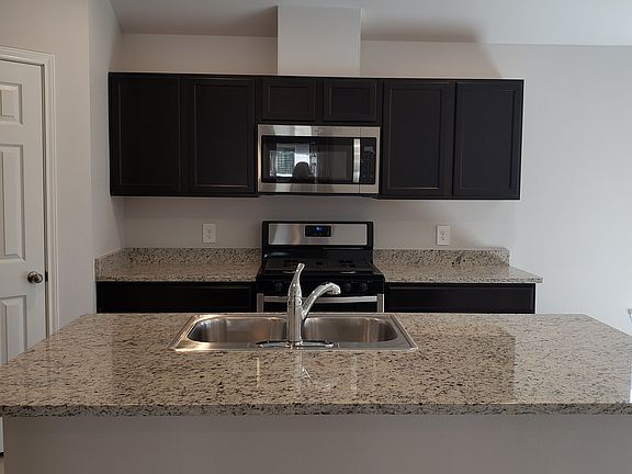 4th image of 2330 Quiet Ln