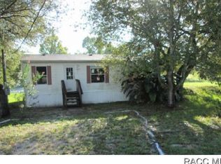 9671 Lake Dr, Weeki Wachee, FL 34613