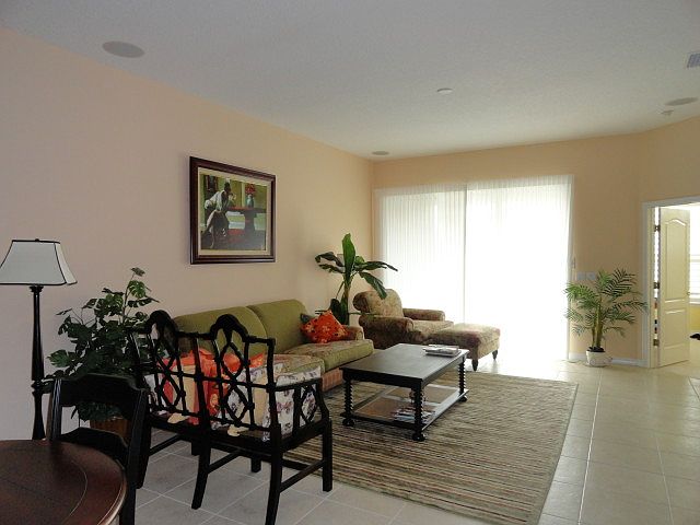 1st image of 2106 Makarios Dr