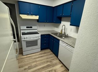 9350 Country Creek Dr APT 49, Houston, TX 77036