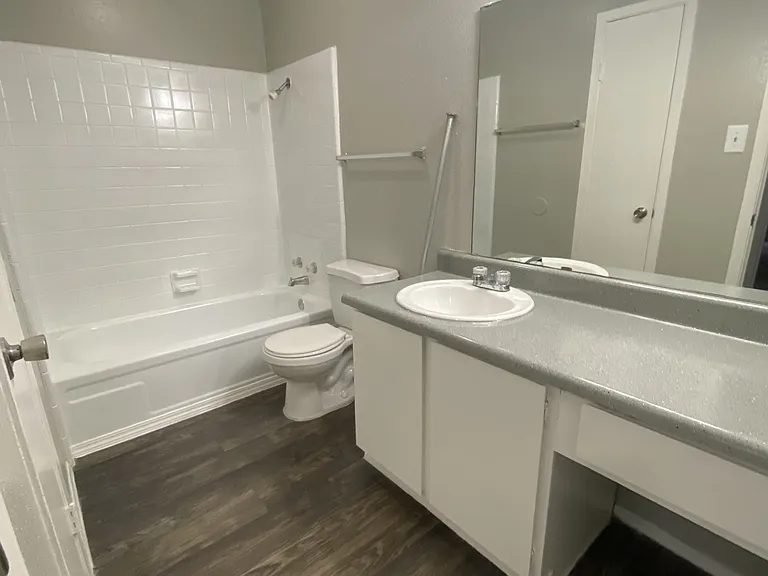 1809 W Schunior Rd #109 — Photo 7
