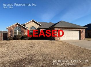 4820 W Soapstone Dr, Fayetteville, AR 72704