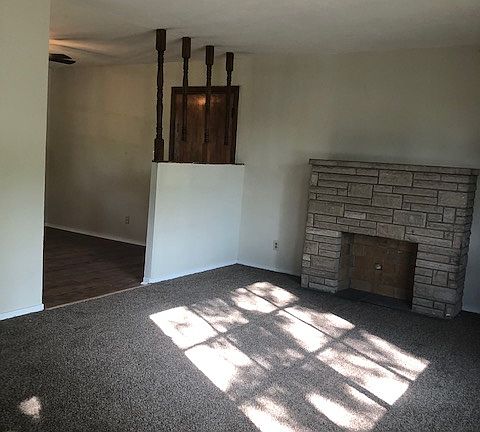 5th image of 243 W Garland Ave