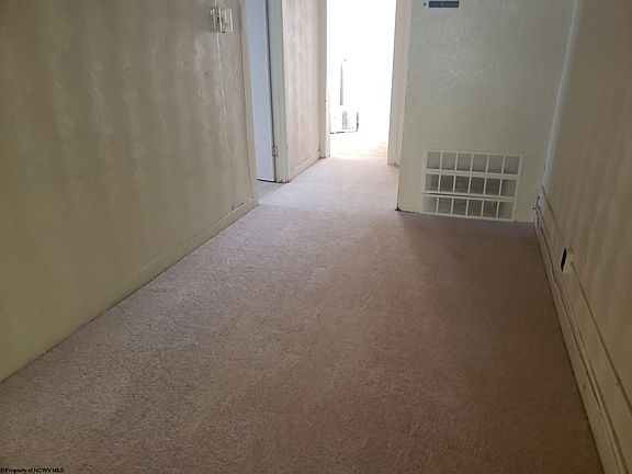 3rd image of 444 Dorsey Ave