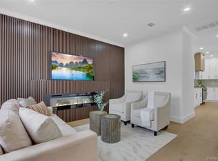 126 Rim Lane, Hicksville, NY 11801