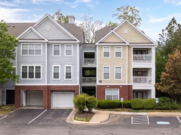 604 Bristol Village Dr APT 304, Midlothian, VA 23114