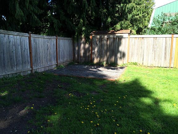 4th image of 5337 S Island Dr E