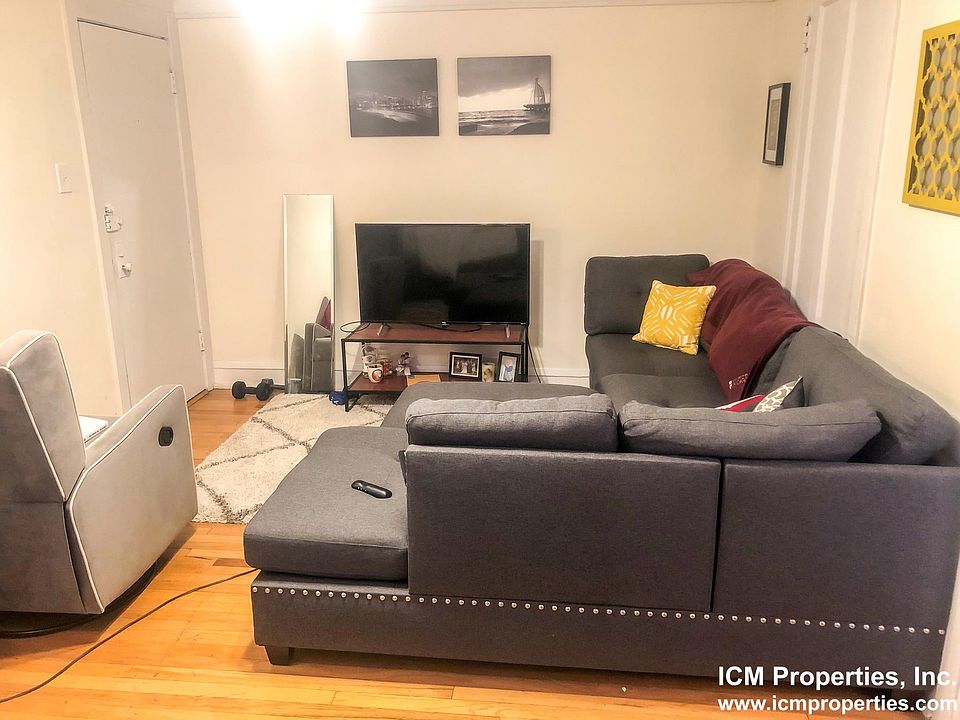 1st image of 518 W Cornelia Ave #K3