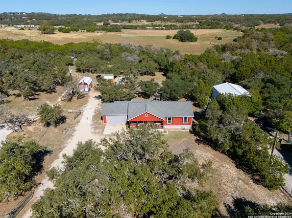 160 Link, Wimberley, TX 78676