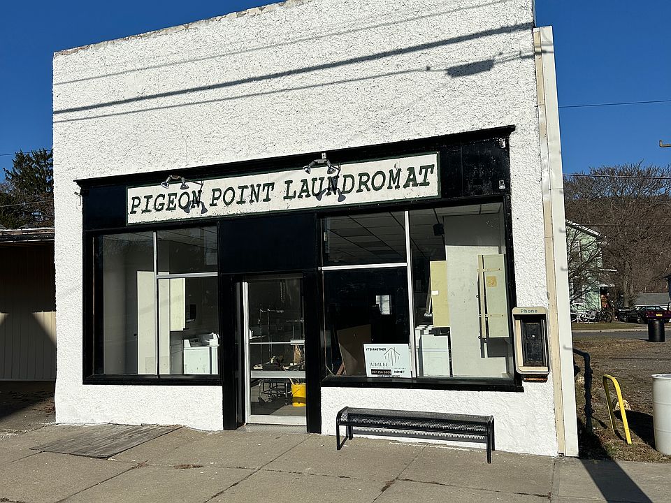 1st image of 1136 Lake St