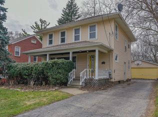 511 S Elmwood Dr, Aurora, IL 60506