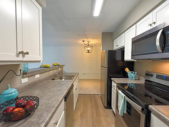 4th image of 9500 Babcock Blvd APT 203