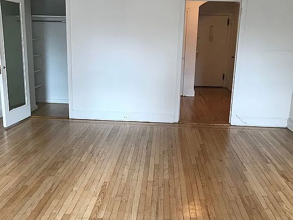 3rd image of 150 E 39th St APT 901
