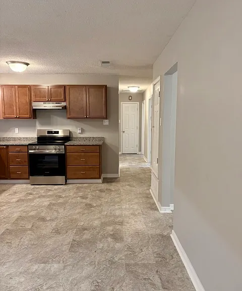 1611 Cortez Dr — Photo 11