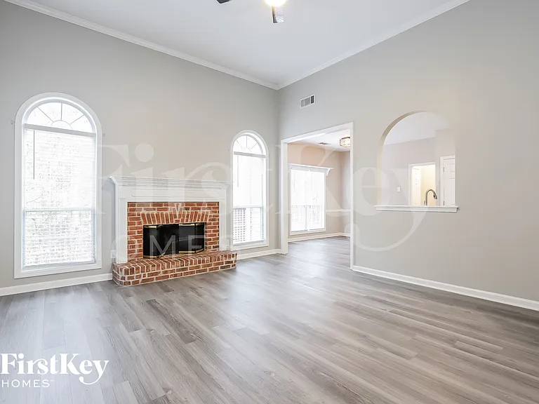 5320 Parkside Trl — Photo 4