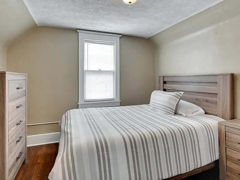 4663 Marcy St — Photo 28