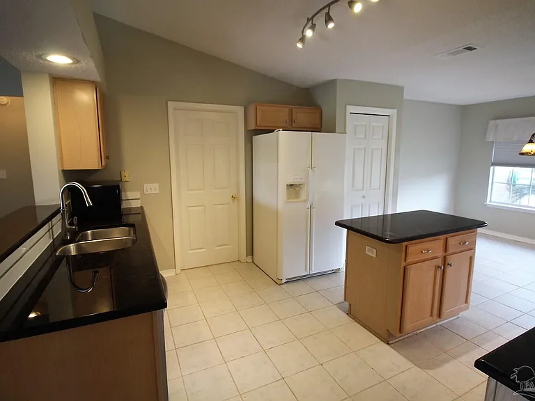 5027 Terra Lake Cir — Photo 7