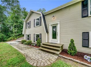 74 Yankee Peddler Path, Madison, CT 06443