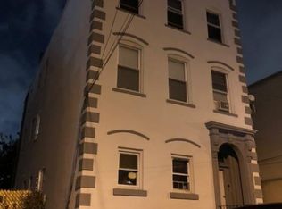8 Elm St, Newark, NJ 07102