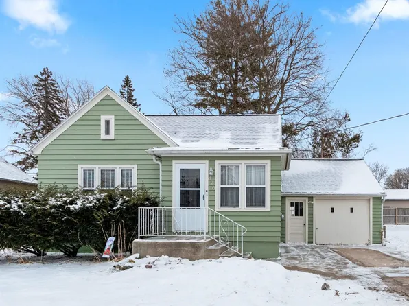 326 E Wisconsin St, Seymour, WI 54165