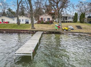 8994 Rushside Dr, Pinckney, MI