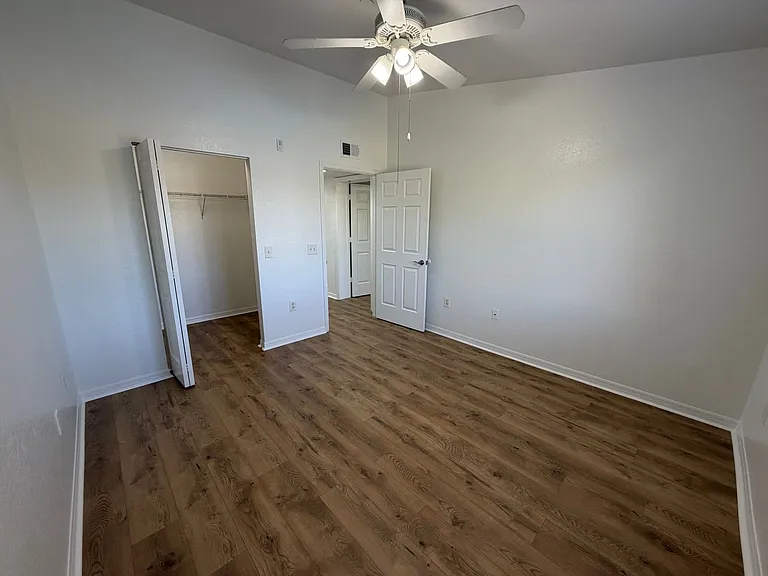 8274 Key Royal Cir #1032 — Photo 10