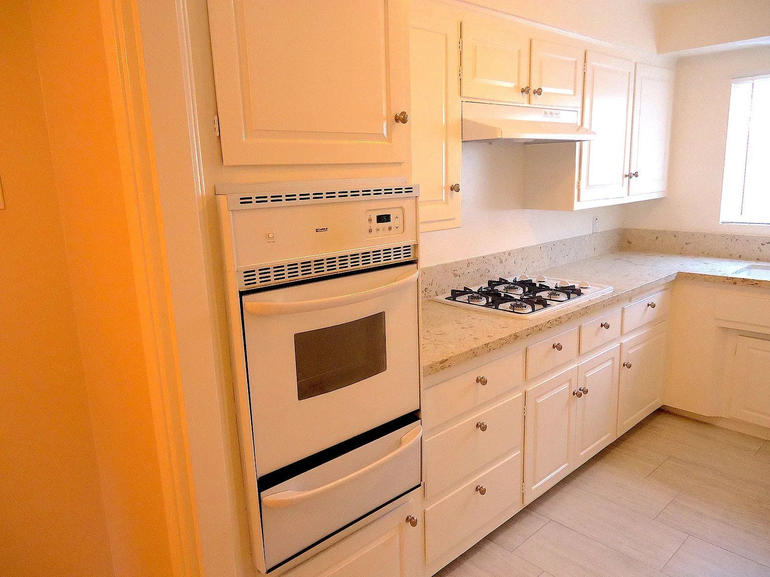 1 bed, 925 sqft, $2,395 — Photo 4