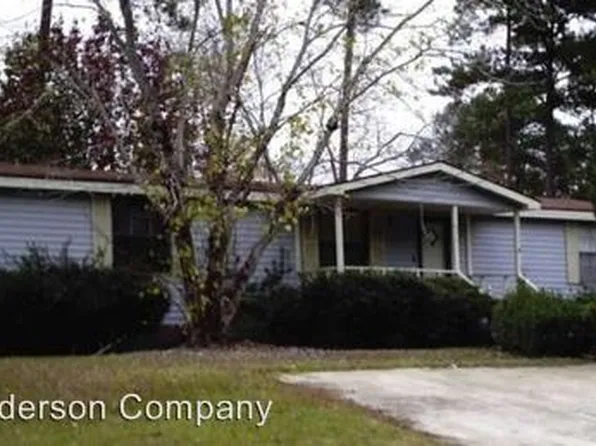 615 Sapling Ln, Albany, GA 31705