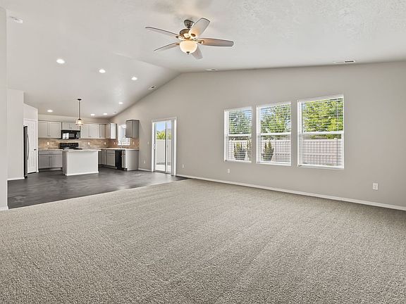 3rd image of 2534 W Balboa Dr