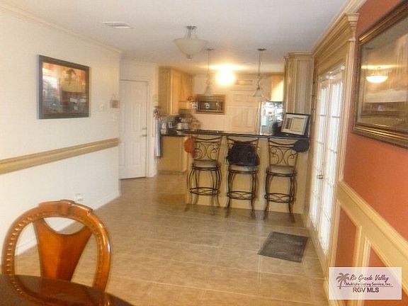 5th image of 3804 Lantana St